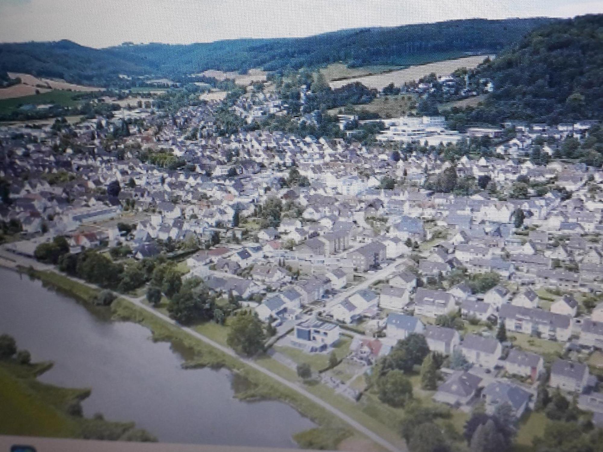 Geraeumiges Ferienhaus Beverungen Exteriör bild